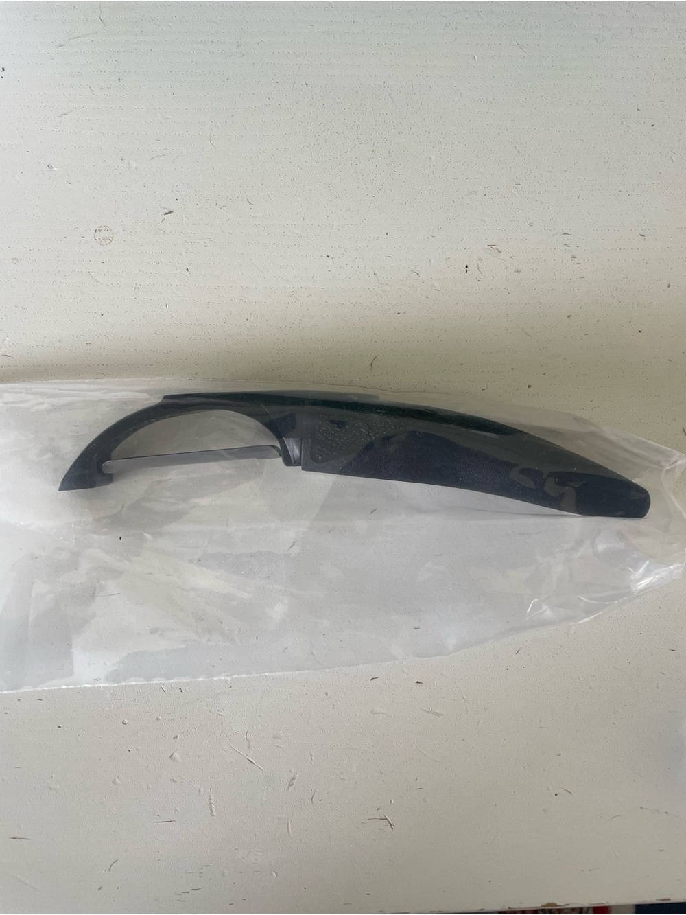 Cutco Black Handheld Vegetable Peeler